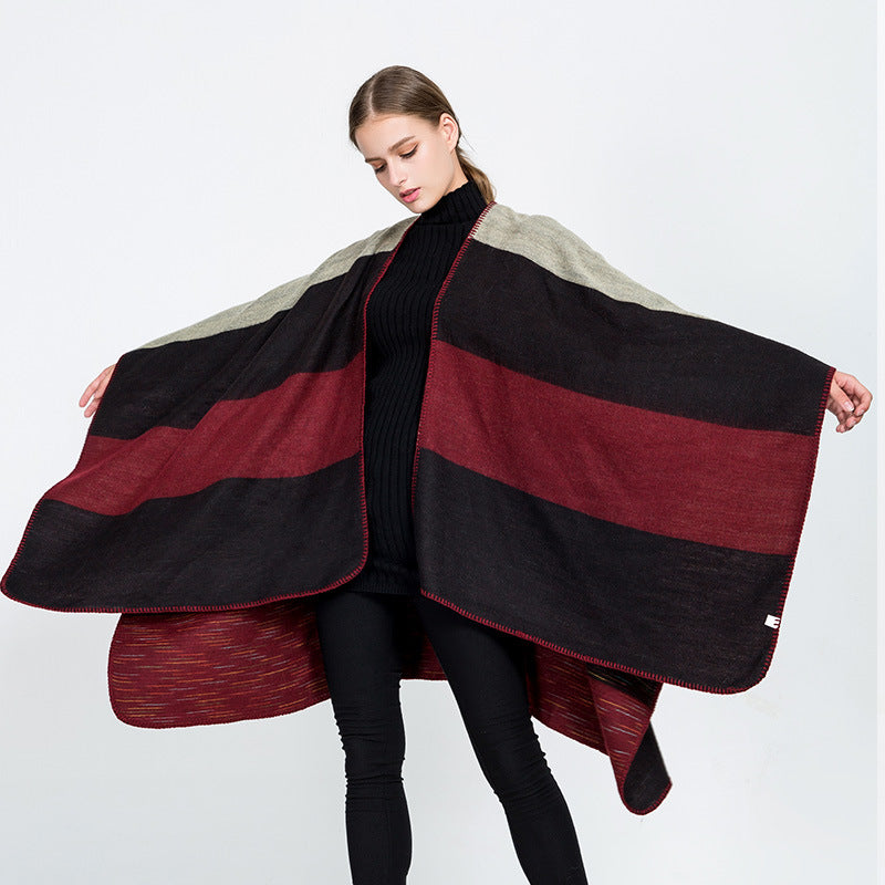 Damen Cape‑Ruana mit zweilagiger Webstruktur und grafischem Blockstreifen Shop Nory