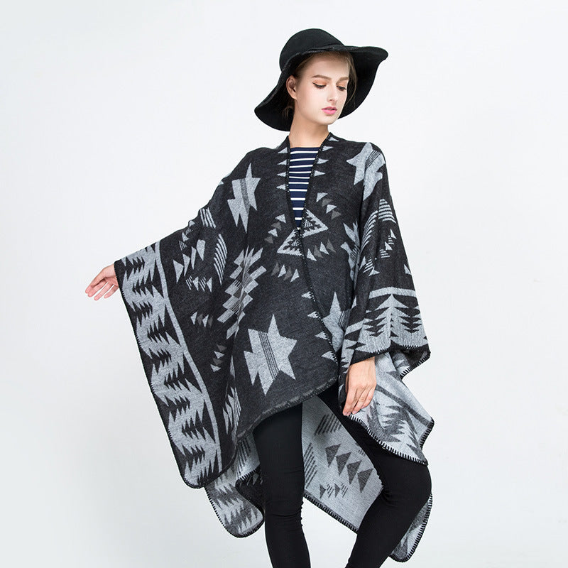 Damen Wollmix-Ruanaüberwurf im Oversize mit geometrischem Sterne-Jacquard Shop Nory