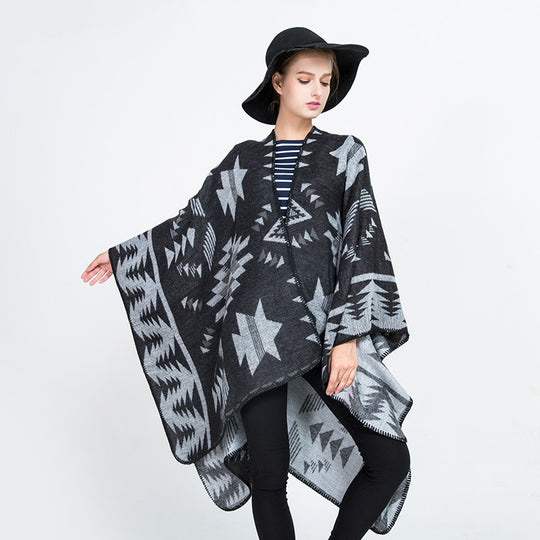 Damen Wollmix-Ruanaüberwurf im Oversize mit geometrischem Sterne-Jacquard Shop Nory