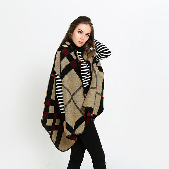 Damen Oversize-Deckeponcho aus Jacquardstrick mit Zierstichkante Shop Nory