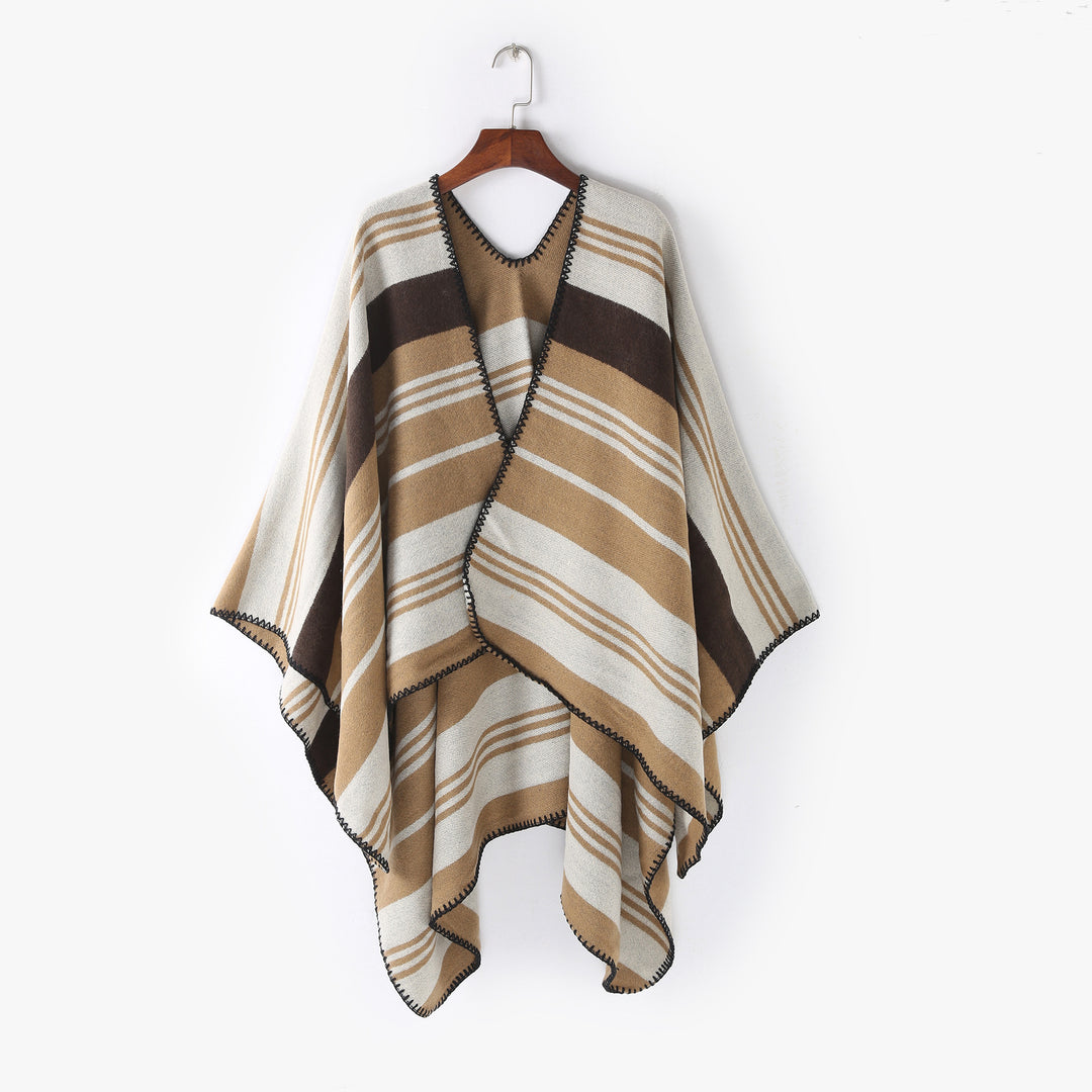 Damen Oversize‑Ruana‑Überwurf mit gestreiftem Jacquard und Zierstichkante Shop Nory