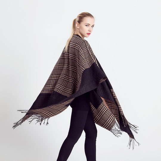 Damen Ruana-Poncho aus Wollmix mit kastigem Kimono-Fall und Fransensaum Shop Nory