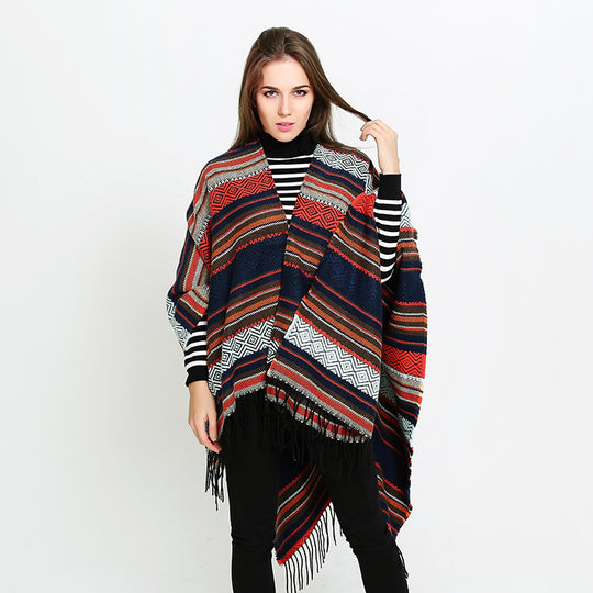 Damen Offener Oversize-Serape-Poncho im Ethno-Jacquard mit langen Fransen Shop Nory