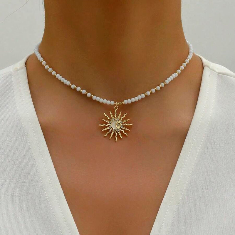Böhmische Halskette Mit Sonnenanhänger | Shop Nory