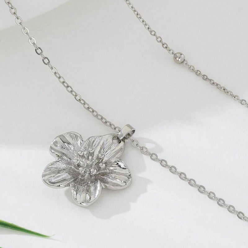 Halskette Mit Blumenanhänger | Shop Nory