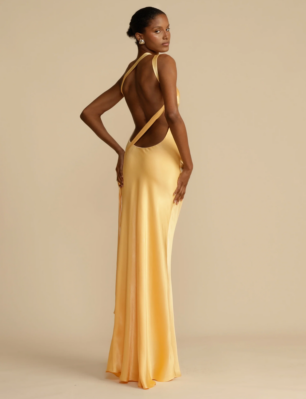Satin Kleid - Luxus Glanz - Perfekt für Sommerveranstaltungen