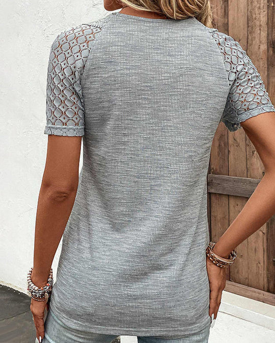 Damen T-Shirt mit kurzen Ärmeln und Spitze