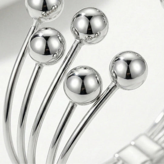 Damen Offenes Mehrreihiges Armreif mit Kugelenden in Silberoptik | Shop Nory