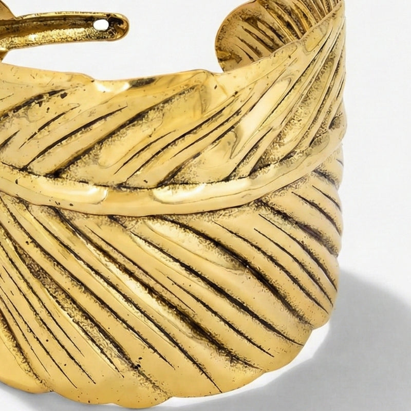 Damen Breites Armreif mit Strukturierter Oberfläche | Shop Nory