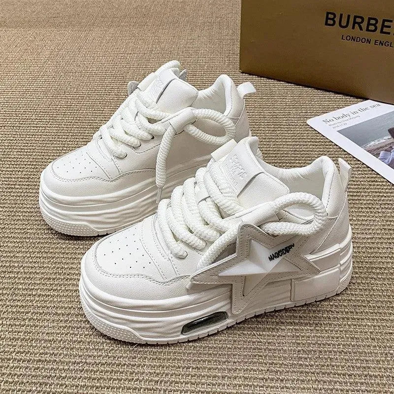 Sneakers Donna mit Plateau und Stella