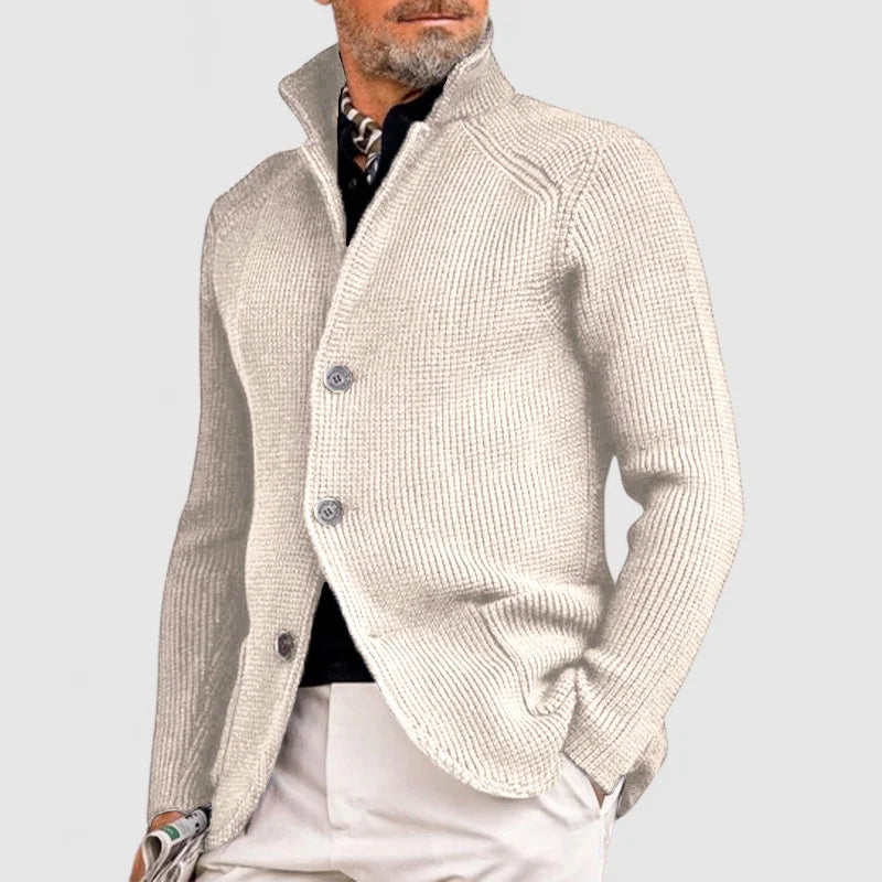 Klassischer Cardigan