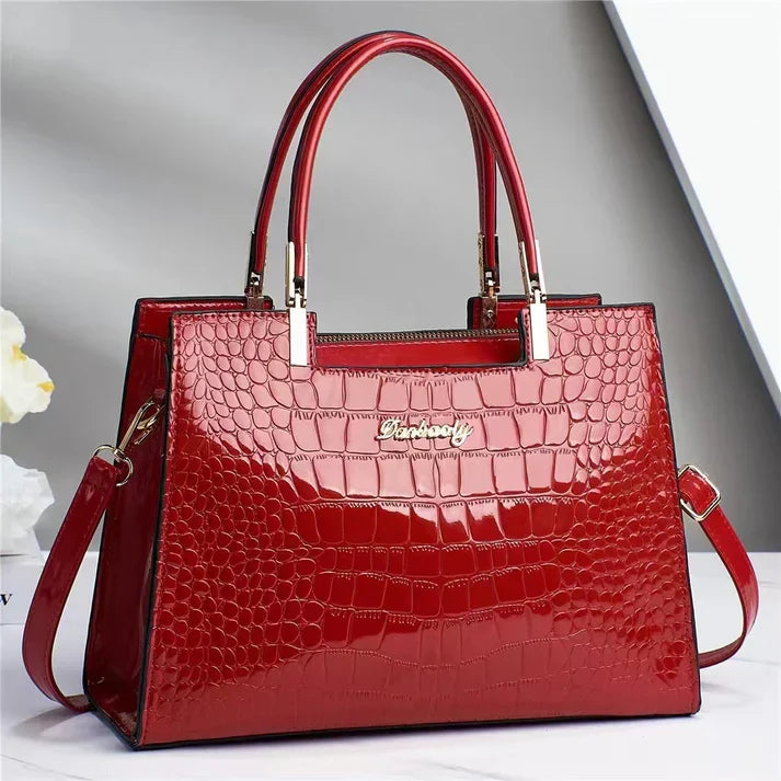 Frauen glänzende handtasche