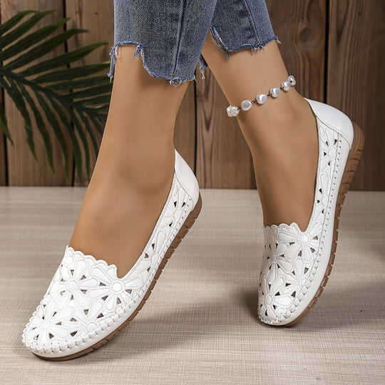 Blumige perforierte Loafer