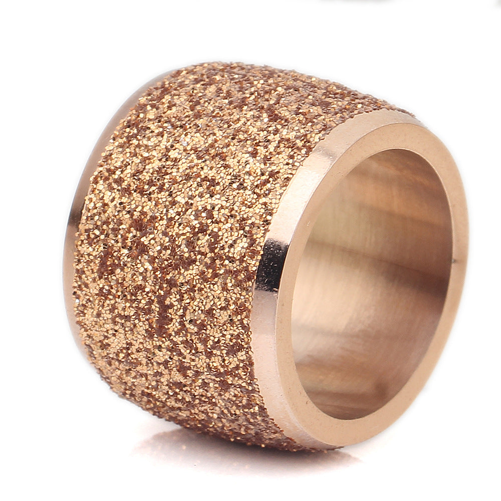 Damen Ring mit funkelndem Sandfinish und modernem Design Shop Nory