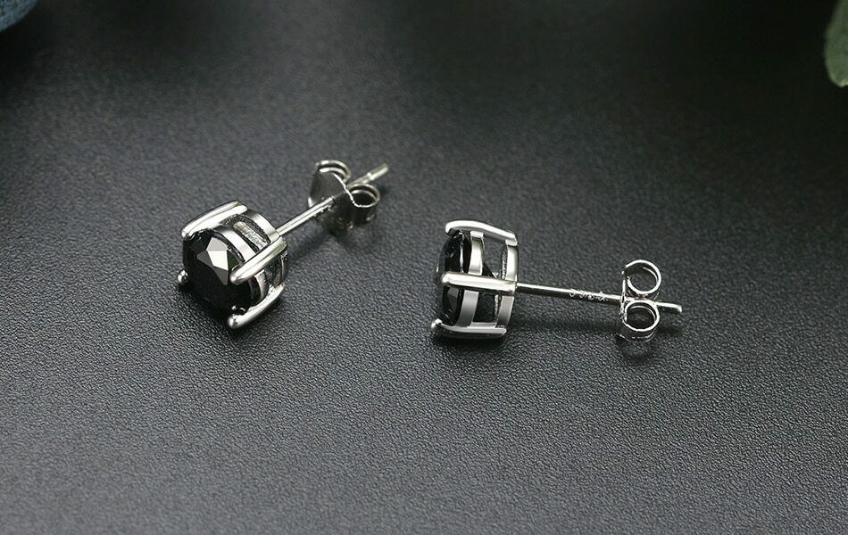 1 Paar runde Ohrstecker 925er Sterlingsilber Cubic Zirkonia schwarz | Shop Nory