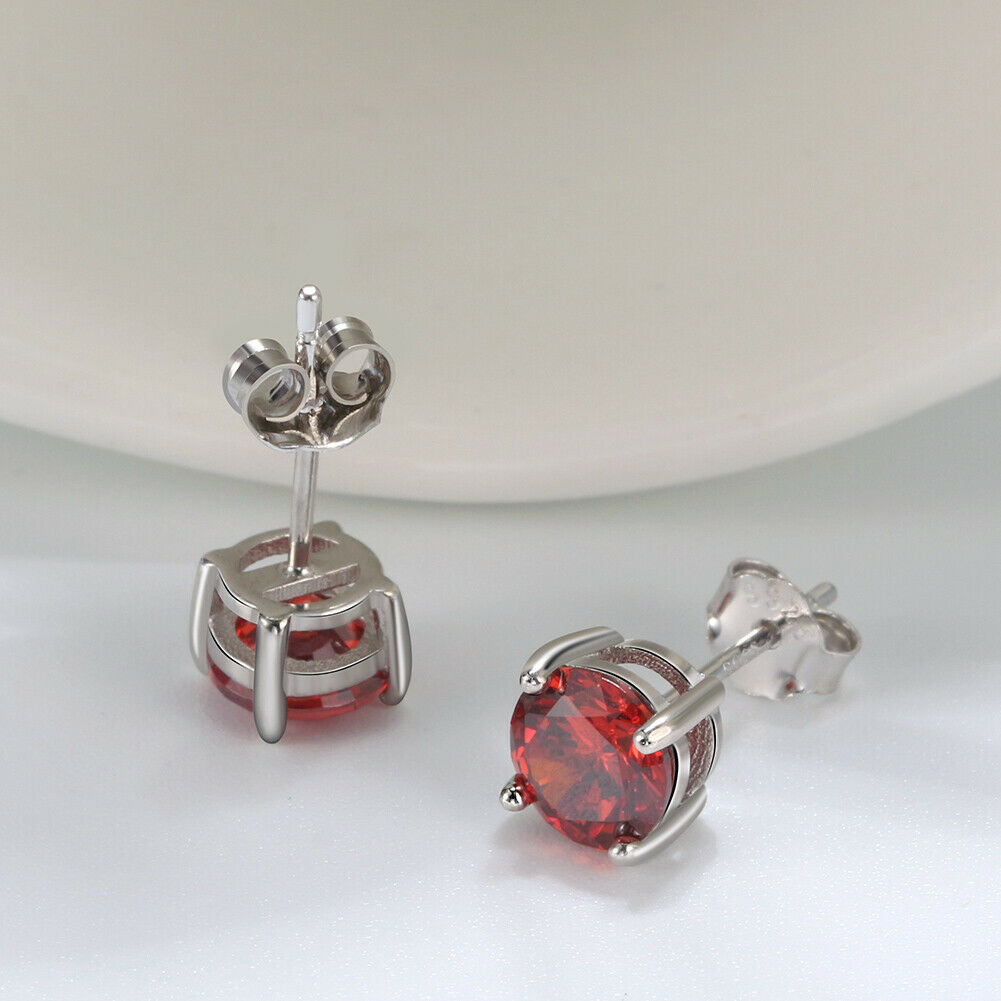 1 Paar runde Ohrstecker 925er Sterlingsilber Cubic Zirkonia rot | Shop Nory