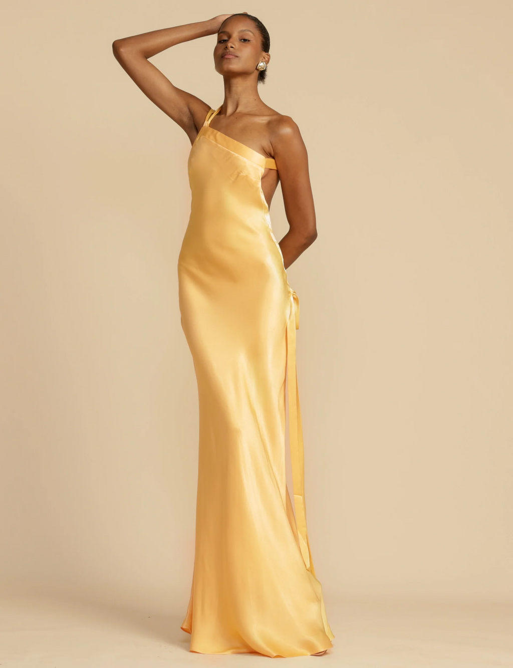 Satin Kleid - Luxus Glanz - Perfekt für Sommerveranstaltungen