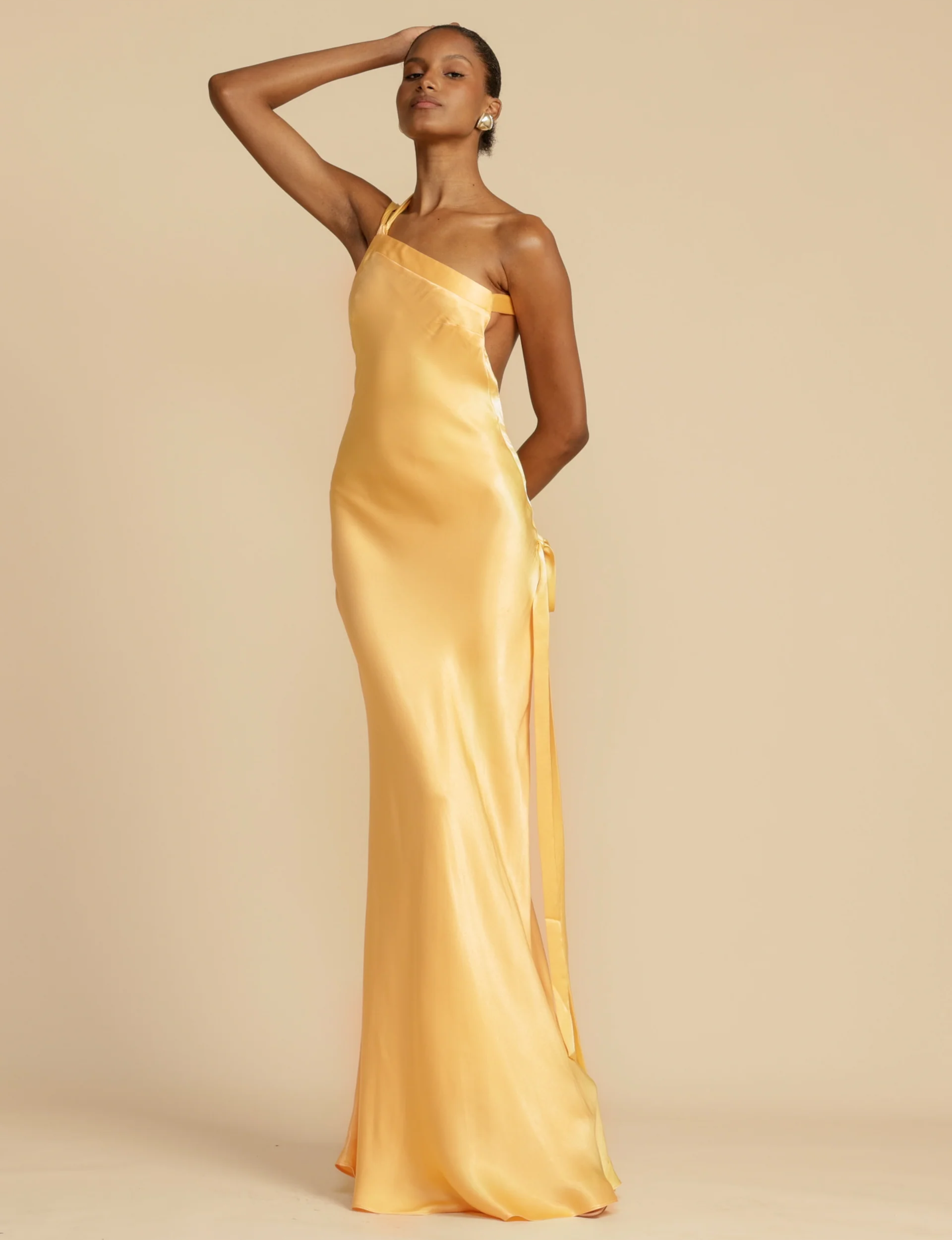 Satin Kleid - Luxus Glanz - Perfekt für Sommerveranstaltungen