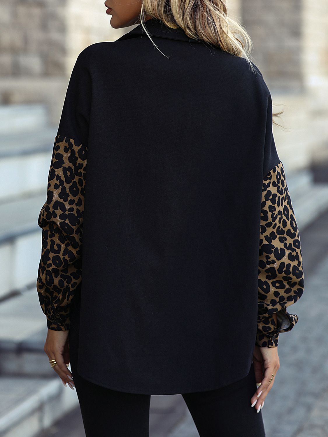 Leopard Print Knopf-abgesetzte Schulterjacke