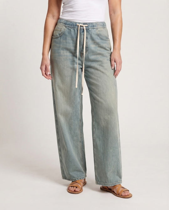 Damen Extraweite Denim-Hose mit lässigem Tunnelzugbund und gerolltem Saum Shop Nory