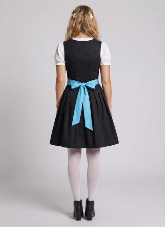 Frauen traditionelle Kleider mit blumigem Design und Rüschendetails Shop Nory