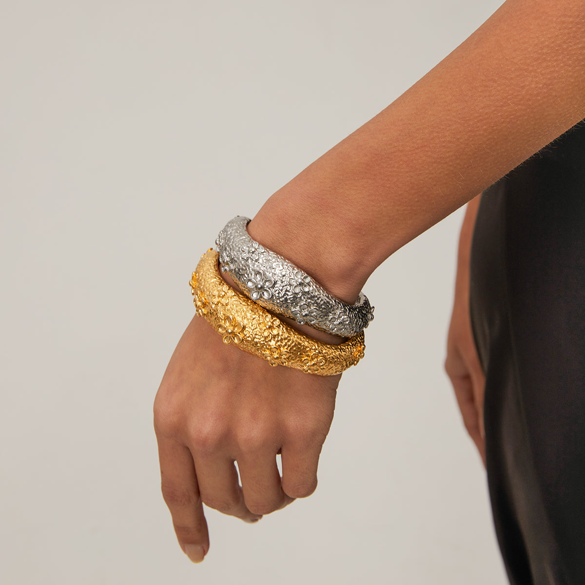 Armreif Retro Vintage Style in Edelstahl - 18k vergoldet | Shop Nory