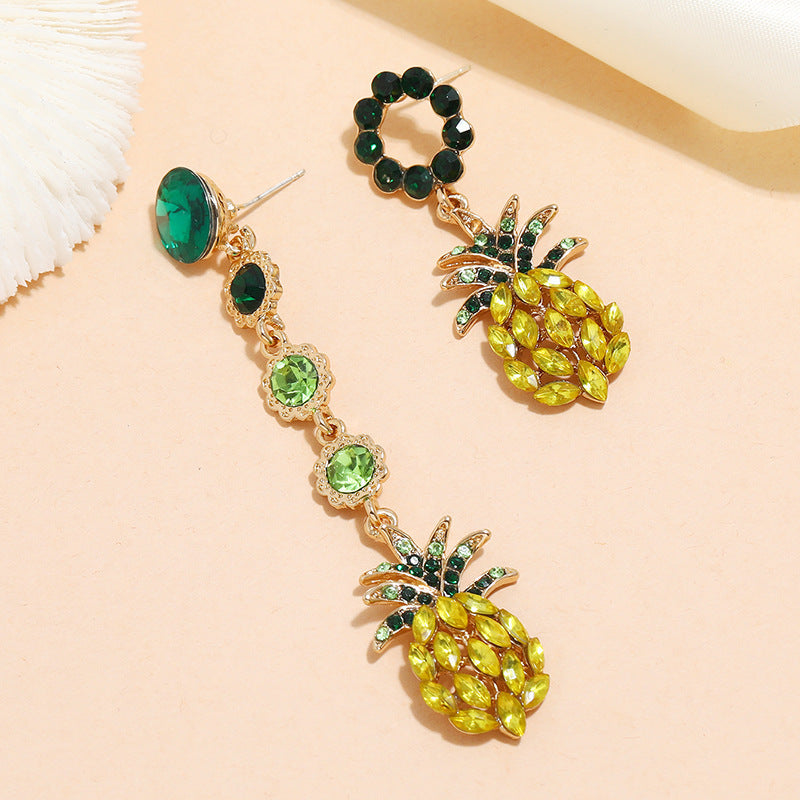 Tropisches Karibik-Gefühl asymmetrische Ananas-Ohrringe | Shop Nory