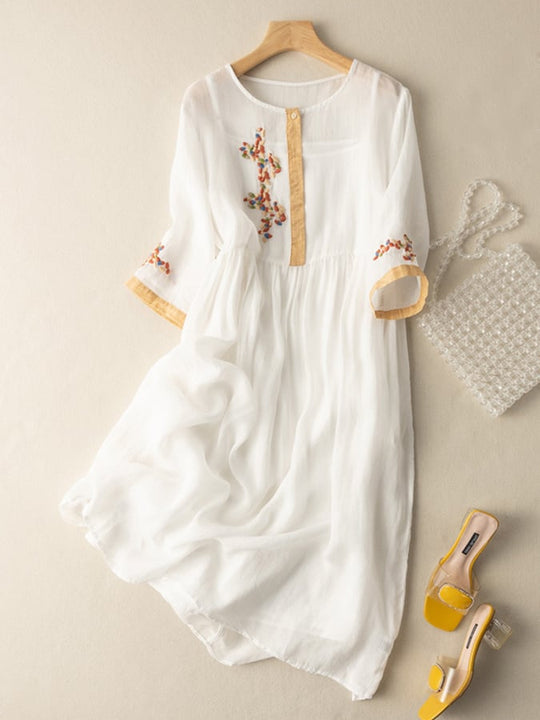 Besticktes Kleid aus Baumwolle
