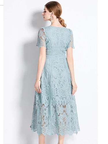 Elegantes Spitzenkleid Midi-Länge