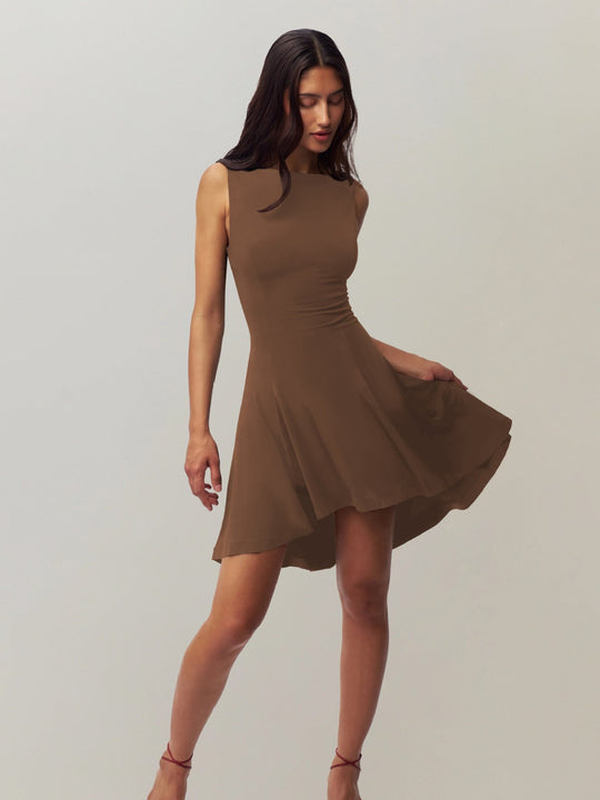 Ärmelloses Kleid mit Kragen