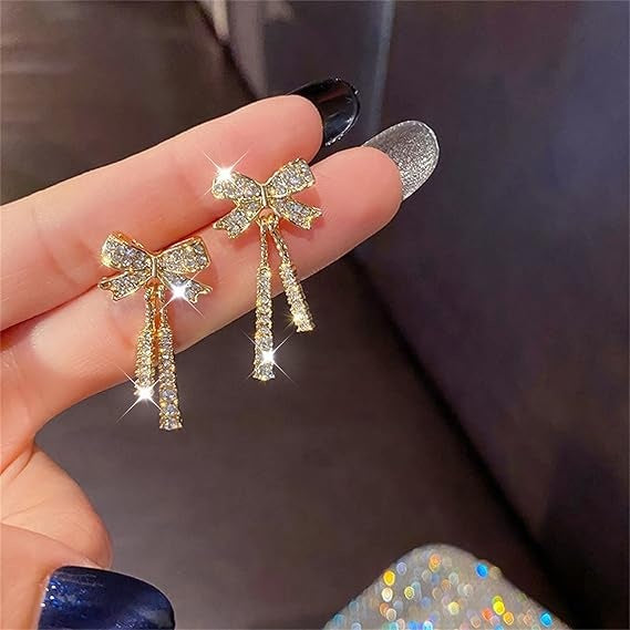 Damen Gold Plated Glänzende Strass Schleifenquasten Tropfen Ohrstecker | Shop Nory