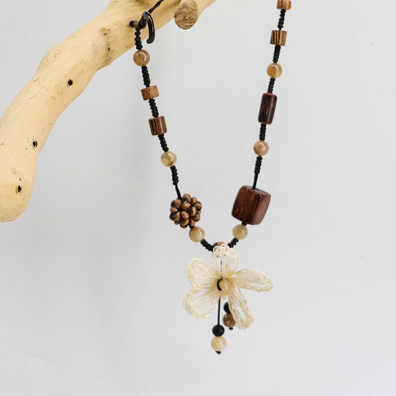 Handgewebte Blumenkette | Shop Nory