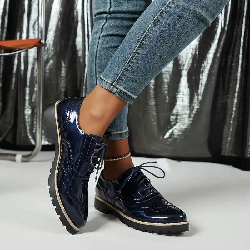Modisch Gestanzte Lackschuhe Für Damen