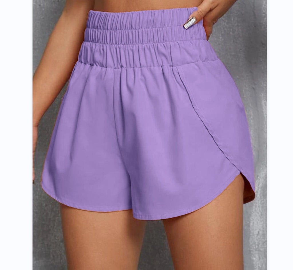 Lockere Sportshorts mit hoher Taille