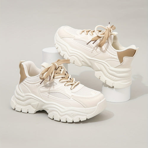 Plateau Sneakers mit Modernem Look