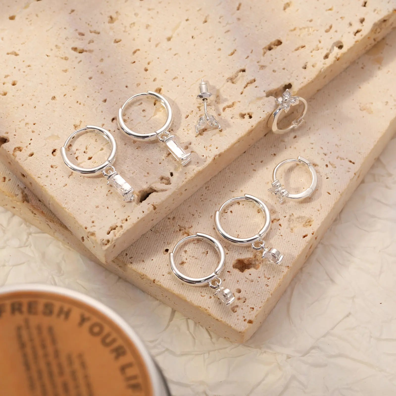 Blatt Diamant Huggie Ohrringe Set | Shop Nory