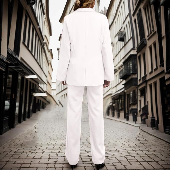 Elegantes Ensemble Bestehend Aus Einem Edlen Blazer und Einer Eleganten Hose
