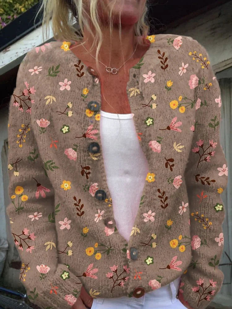 Weiche Strickjacke mit Blütenstickerei