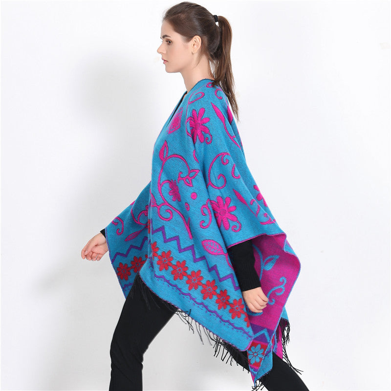 Damen Überwurf‑Ruana mit floraler Jacquard‑Webung und Fransensaum Shop Nory