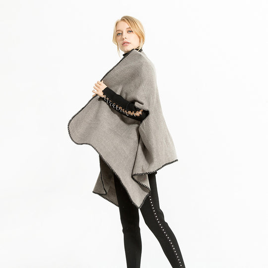 Damen Übergroßer Ruana-Poncho mit Armausschnitten und kontrastierender Kettelnaht Shop Nory