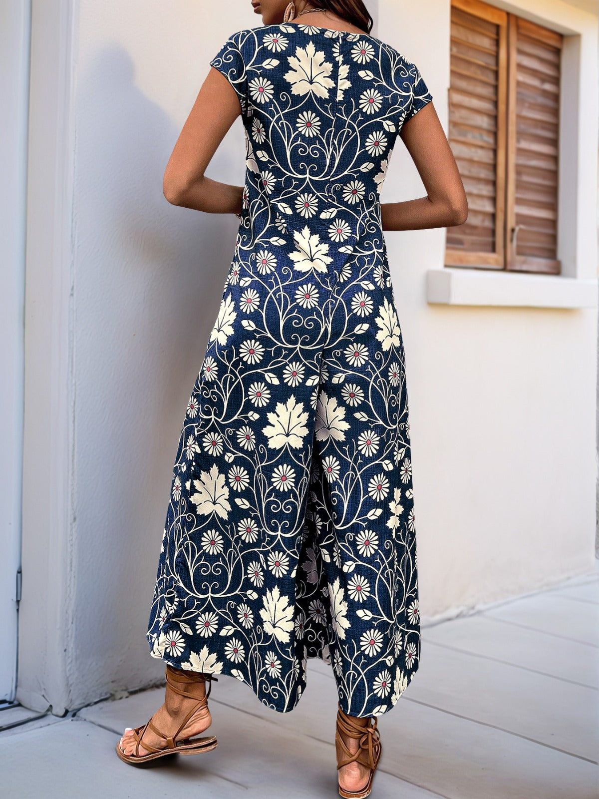 Lockerer Jumpsuit mit Blumendruck