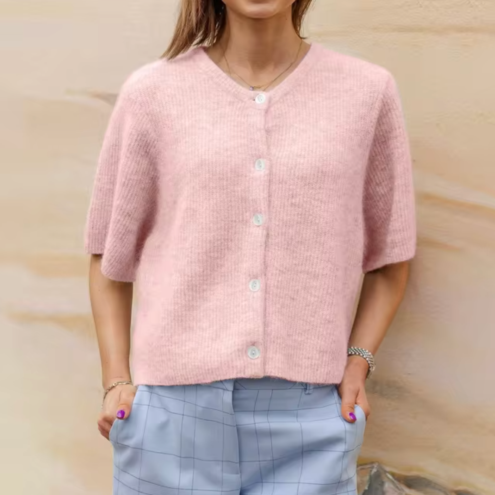 Kurze Strick-Cardigan mit Knöpfen für Damen