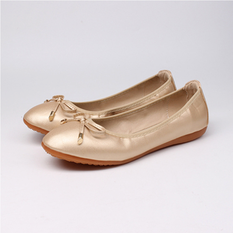 Ballerinas mit Schleifenakzent