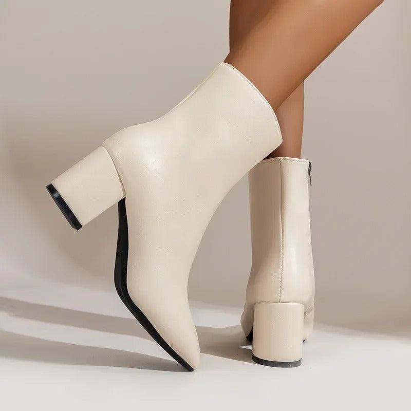 ShopNory | Elegante und Vielseitige Stiefeletten