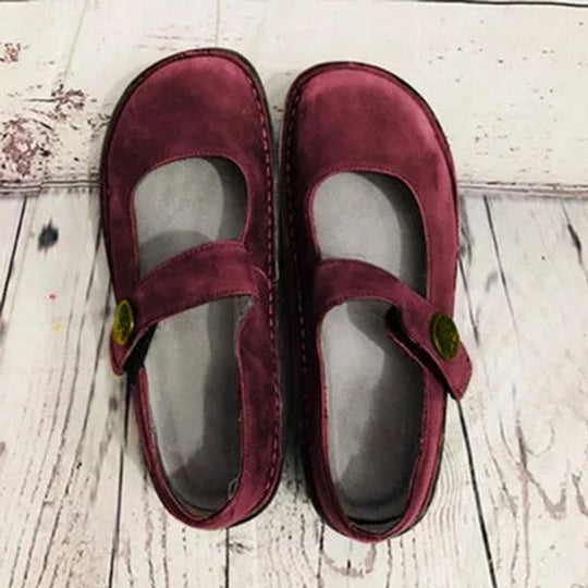 Elegante Damenschuhe mit Dekorationen