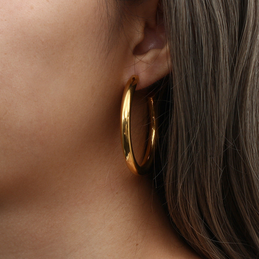 Creolen "Jennifer" breit aus Edelstahl - 18k vergoldet | Shop Nory