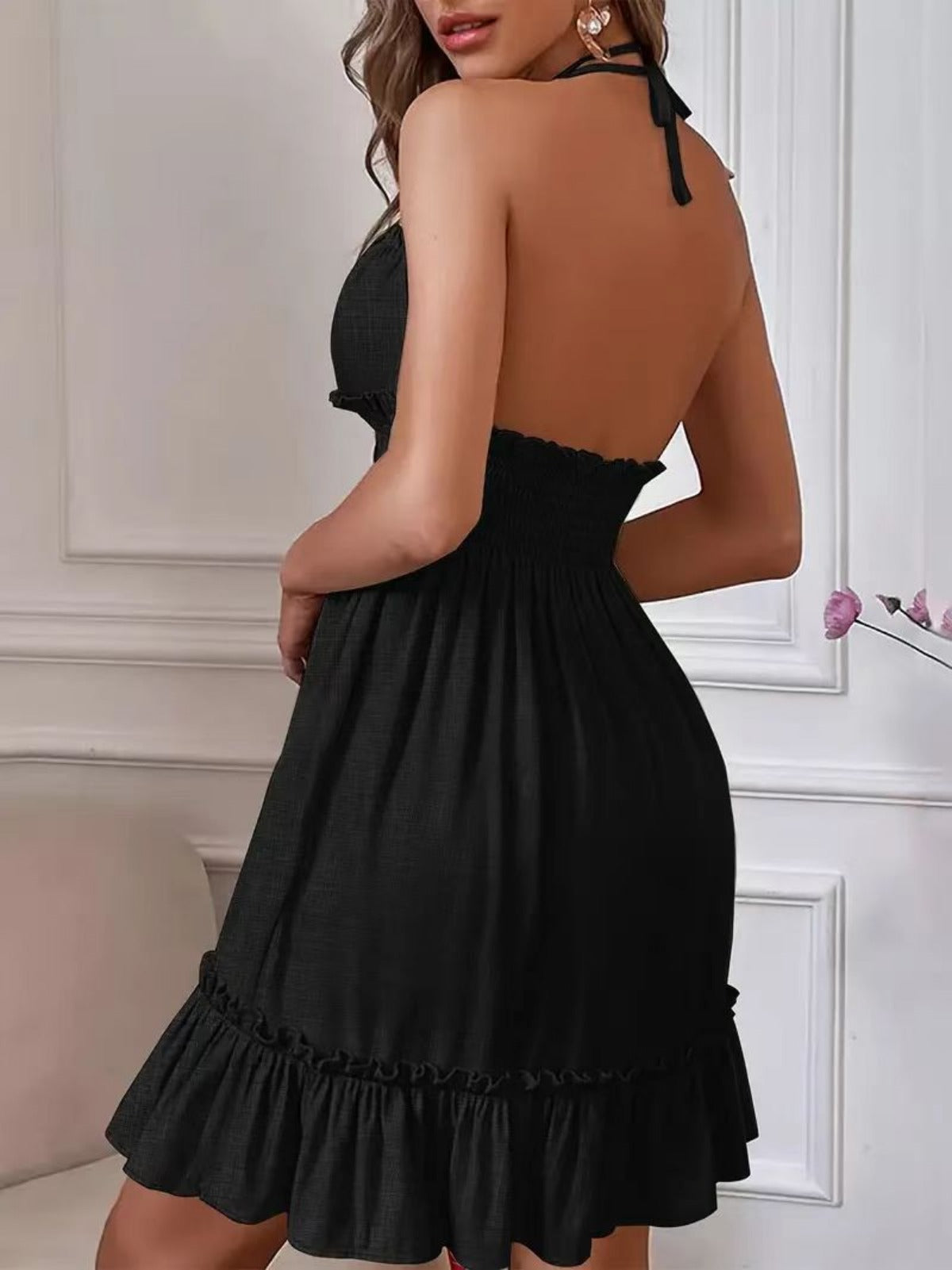 Tiefes V-Seil-Sling-Neckholder-Kleid