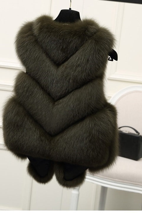 Damen Luxus Kunstfell Weste mit voluminösen Details