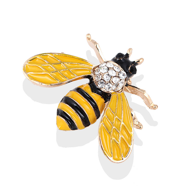 Filigrane Bienenbrosche mit Strassbesatz und Emaille-Details