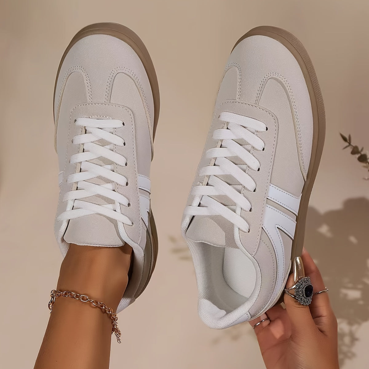 Bequeme Damensneaker In Einfarbigen Farben